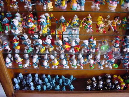 Linke Vitrine - Bodensatz?